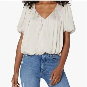 ASTR The Label Bubble Hem Top Champagne- S